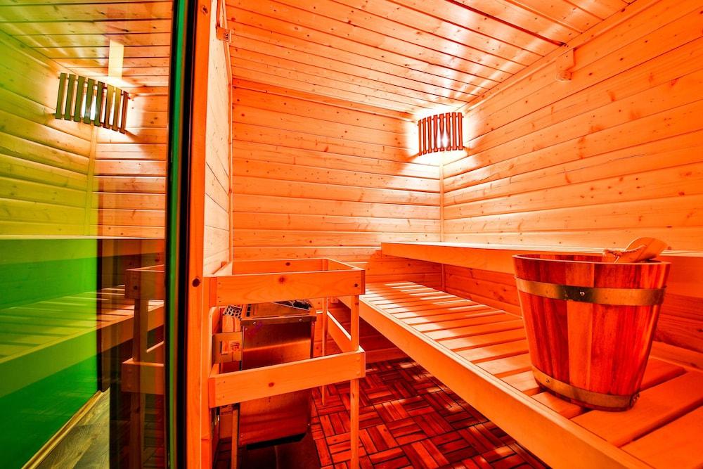 Modrá Stodola Hotel Horoměřice