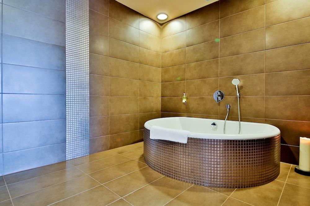 Modra Stodola Contactless Check-in 4*
