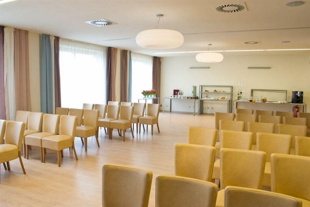 Modrá Stodola Horoměřice