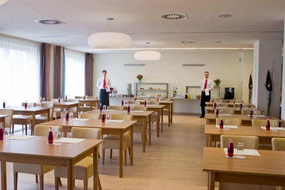 Hotel Modrá Stodola Horoměřice