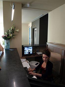 Modra Stodola Contactless Check-in מלון